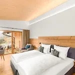 Hotel Bergflair 4*